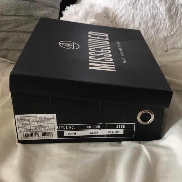 Black Short Booties - Picture 2 of 4